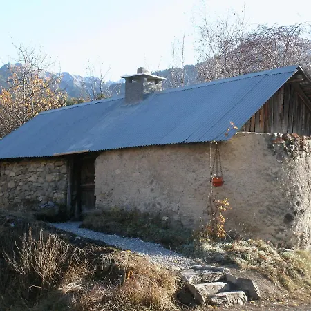 La Ferme Des Buissons 柔基耶